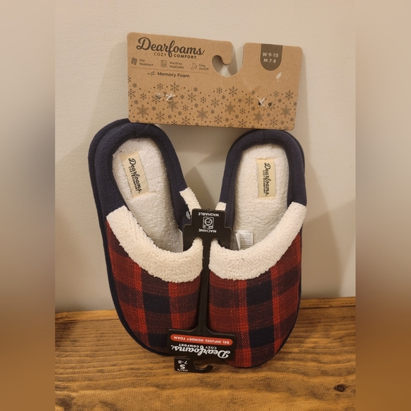 Dearfoams Other - Dearfoams Unisex Memory Foam Clogs (M: 7-8 / W: 9-10)